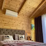 Thethi Mountain Villas